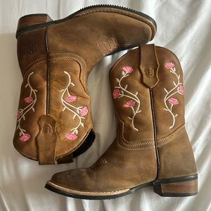 Girls cowgirl boots